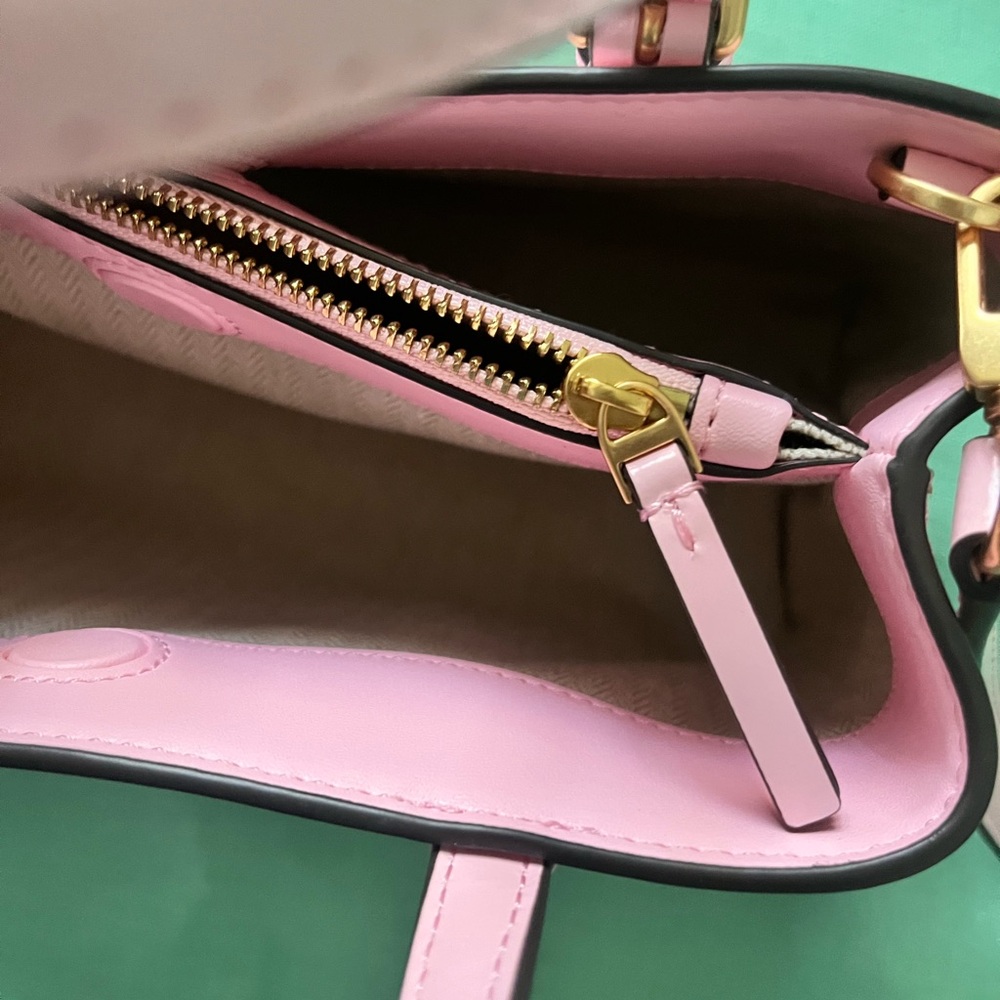 Tory Burch Pink Crossbody Bag brand new - Picture 6 of 6
